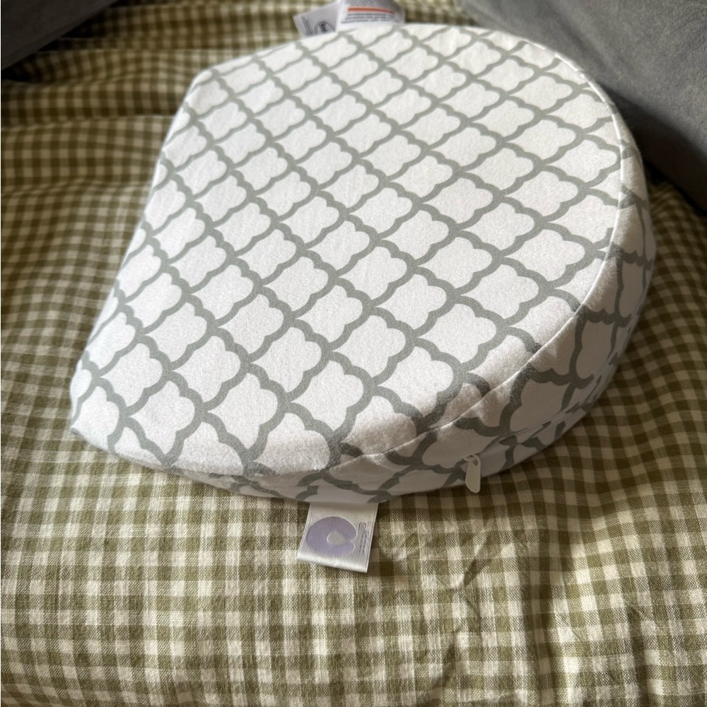 Boppy pregnancy pillow